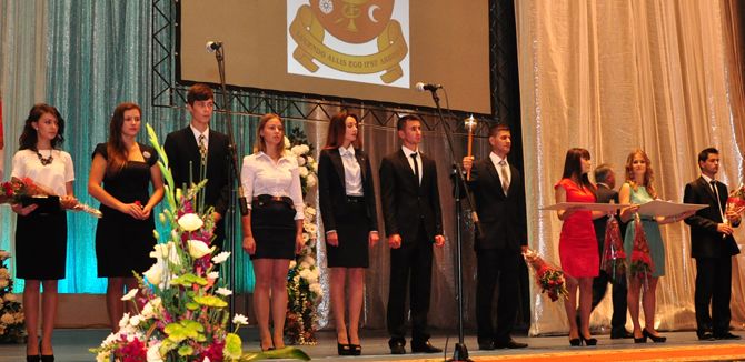 Ceremonia de înmatriculare în anul I de studii Ceremonia de înmatriculare în anul I de studii