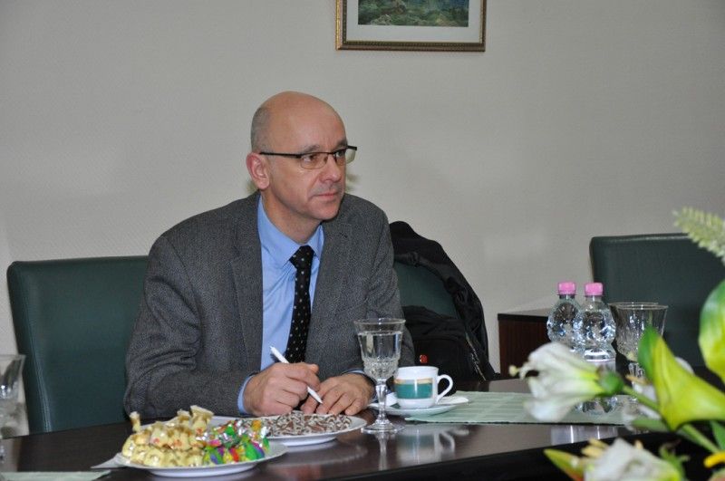 Klaus P. Schnellbach la Universitate Klaus P. Schnellbach la Universitate