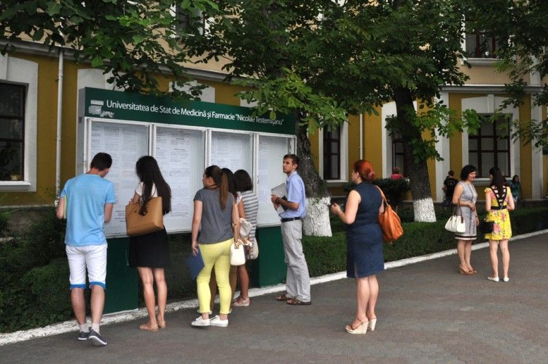 Concurență acerbă pentru un loc la USMF „Nicolae Testemițanu” Concurență acerbă pentru un loc la USMF „Nicolae Testemițanu”
