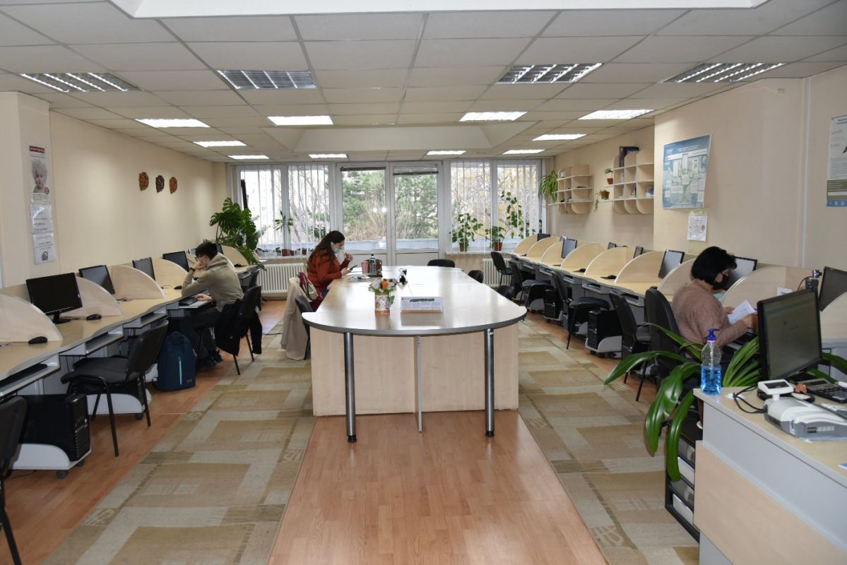 external evaluation commission